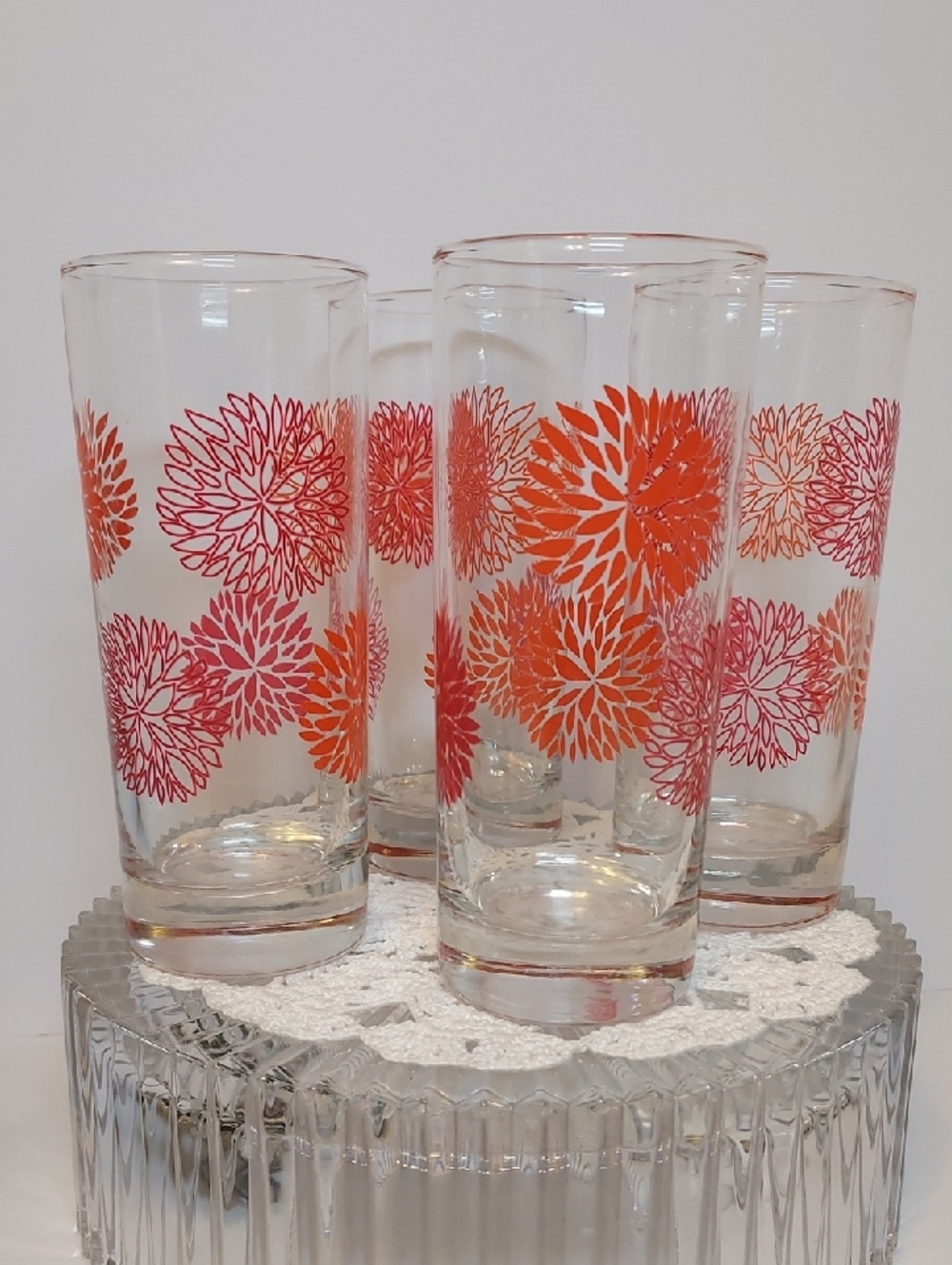 Vintage Set of Atomic Tom Collins Glasses With Orange & Red Dalia Flower Design